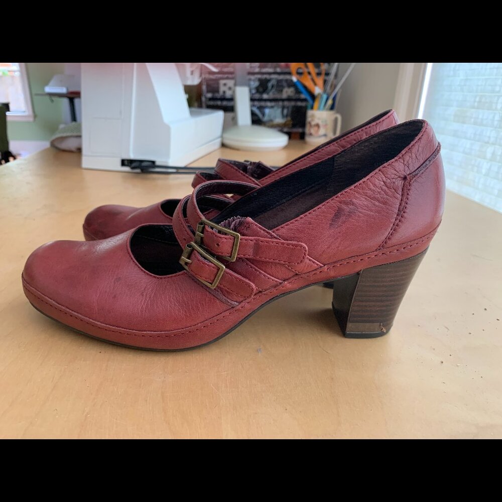 Clarks Burgundy Heels with double T-Strap